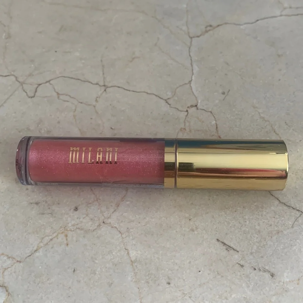Milani nourishing lip plumper